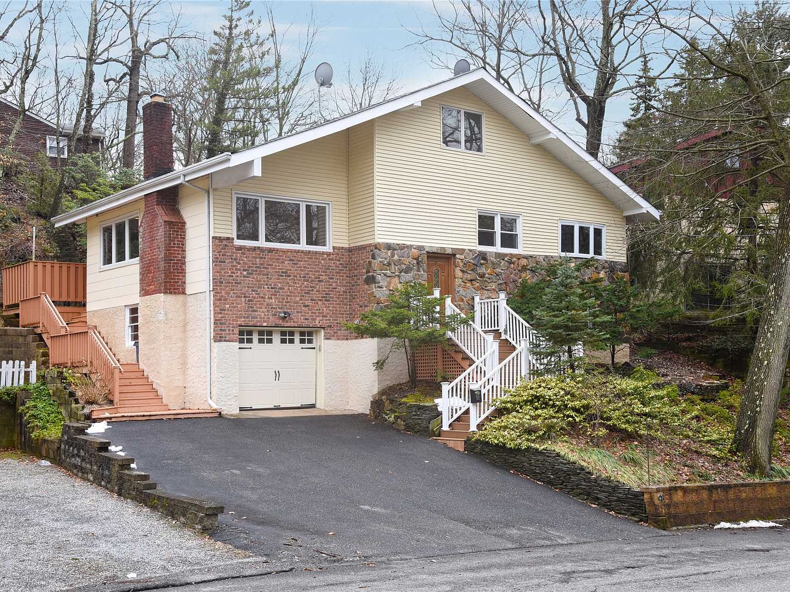 98 Abbott Dr, Halesite, NY 11743 Zillow