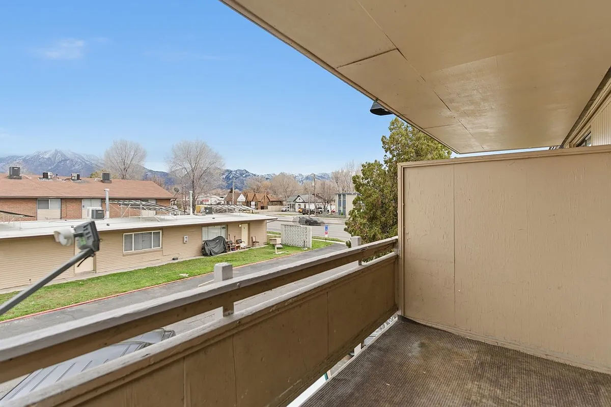 Building Photo - 171 E 4500 S