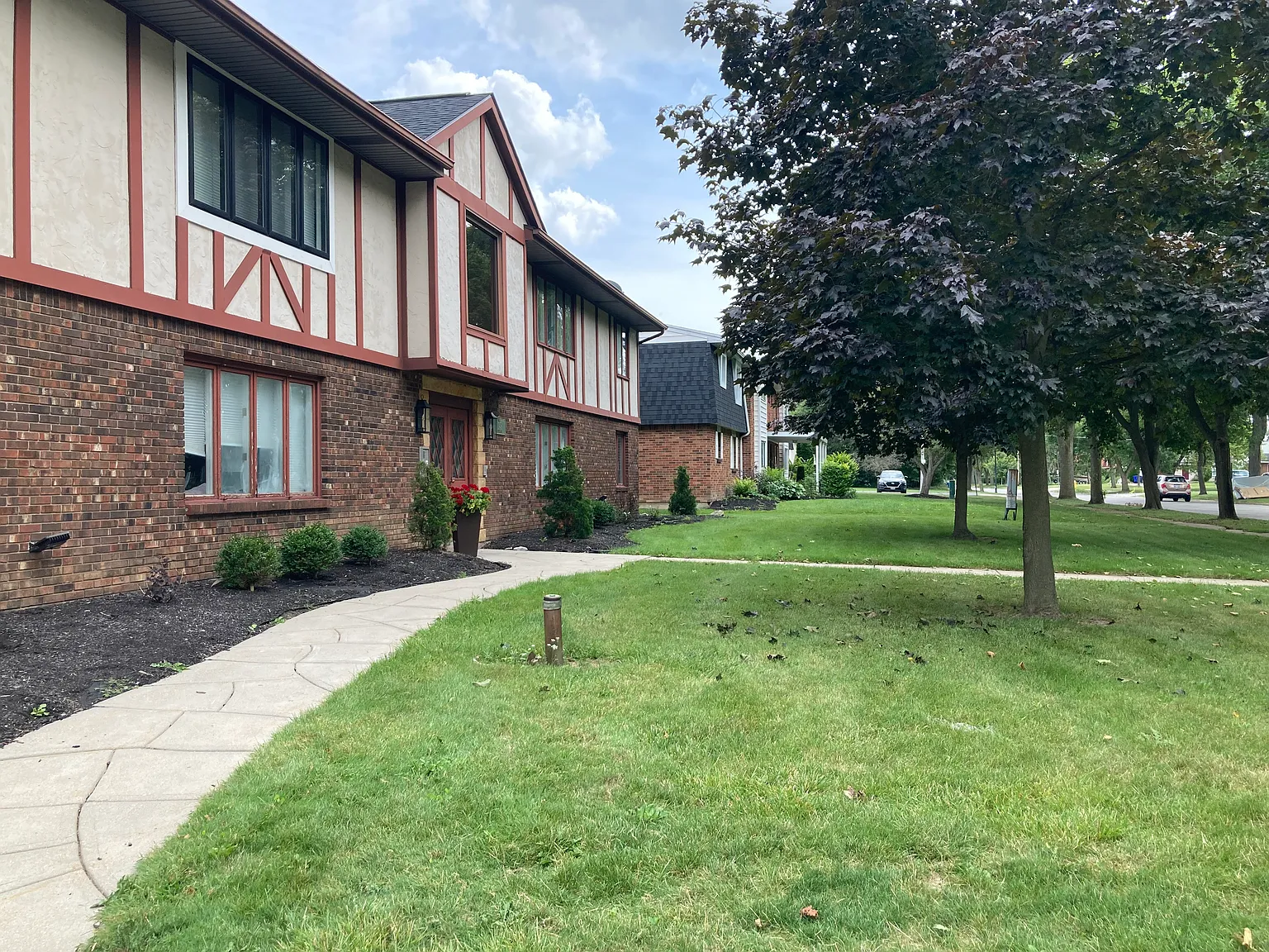 2 bed, 1450 sqft, $1,550 — Photo 1