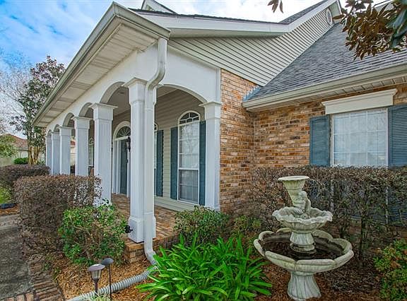 5th image of 2504 Cypress Lawn Dr
