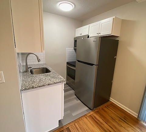 3rd image of 4539 Whetsel Ave APT 5