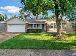 426 Madrina Ct, Ballwin, MO 63021