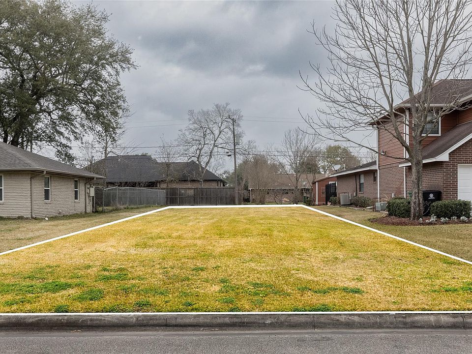 1st image of 0 Heron Dr