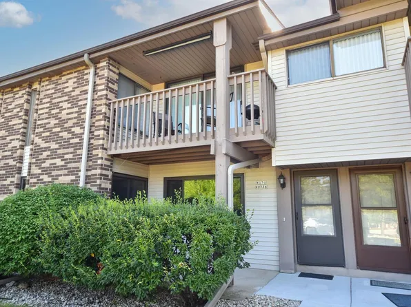 W176N9736 Riversbend CIRCLE EAST East, Germantown, WI 53022