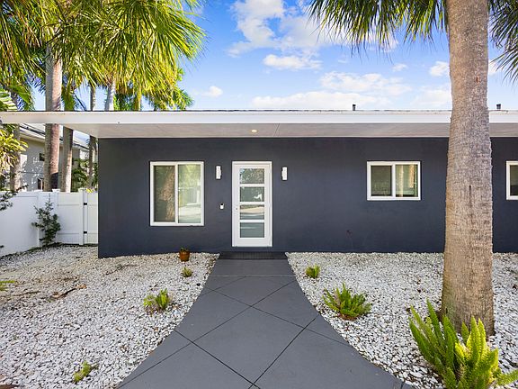 4th image of 930 NW 4th Court