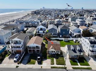 210 13th St N, Brigantine, NJ 08203