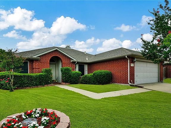 2nd image of 5014 Eastcreek Dr