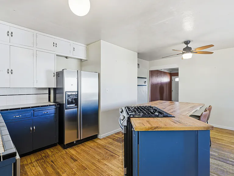 420 Bryn Mawr Dr SE — Photo 1