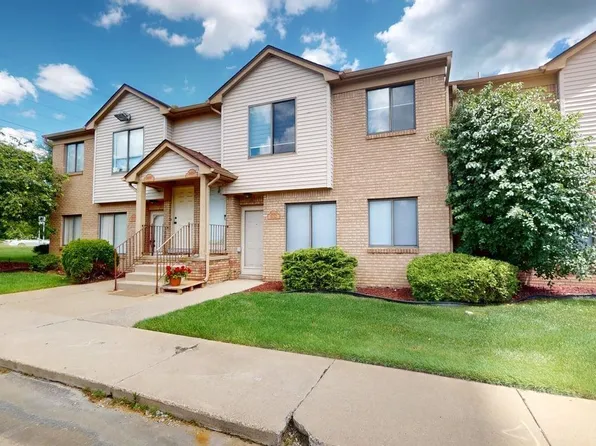 24102 Avon Ln, Clinton Township, MI 48036