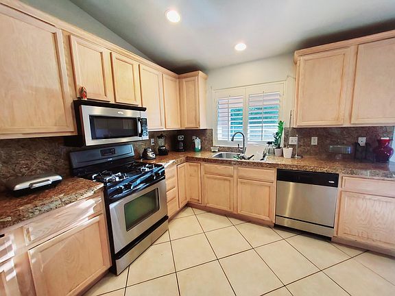 4th image of 31215 Avenida Valdez