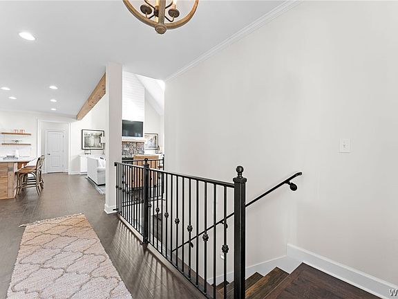 5th image of 10943 Lawrenceville Rd