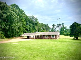 399 Freeman Rd SW, Summit, MS 39666