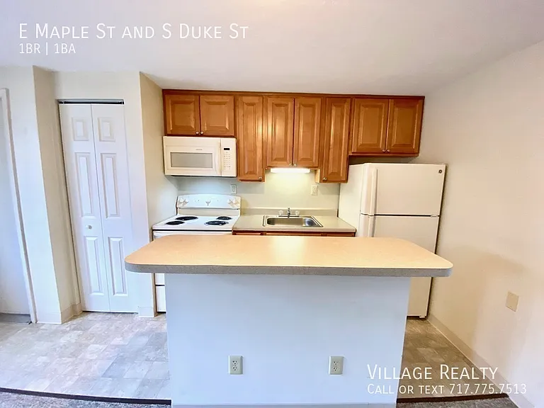 E Maple St — Photo 26