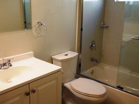 5th image of 3682 Bridgeport Ct APT 2