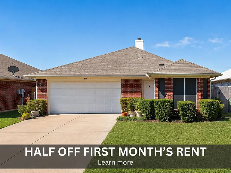 806 W Colony Dr — Photo 1