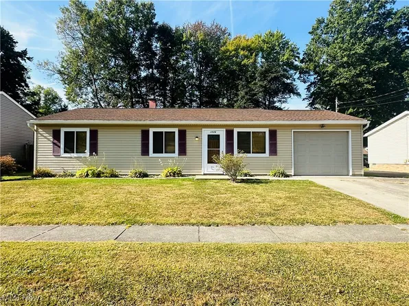 1026 Woodglen Ave, Newton Falls, OH 44444