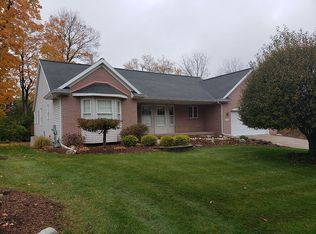 1239 Divot Dr NW, Grand Rapids, MI