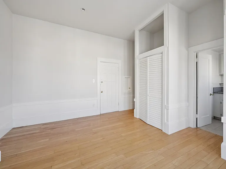 65 Guerrero St #5 — Photo 7