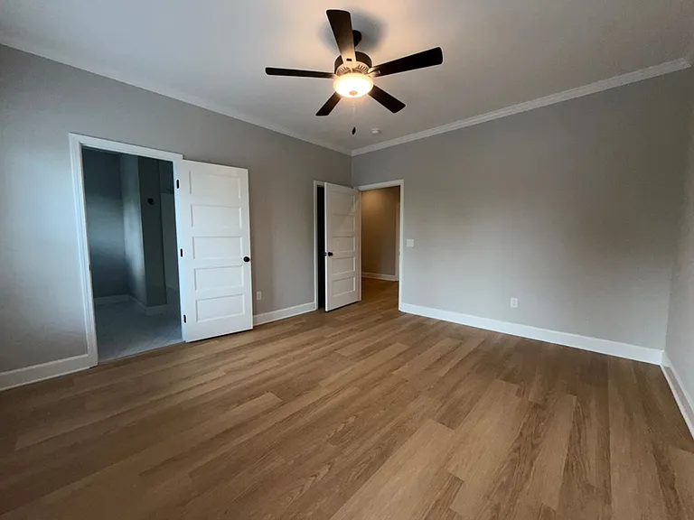 16 Lakeview — Photo 25