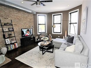 2019 N Hoyne Ave #2R, Chicago, IL 60647