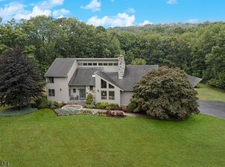 18 Volcanic Hill Rd, Wantage, NJ 07461