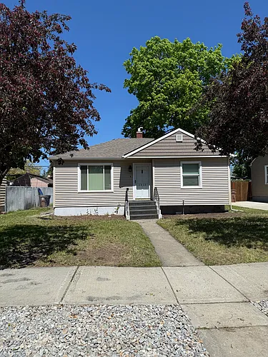1415 E Thurston Ave Photo 1