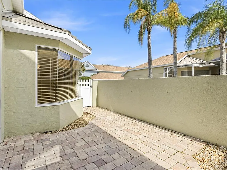 11639 Old Florida Ln — Photo 8