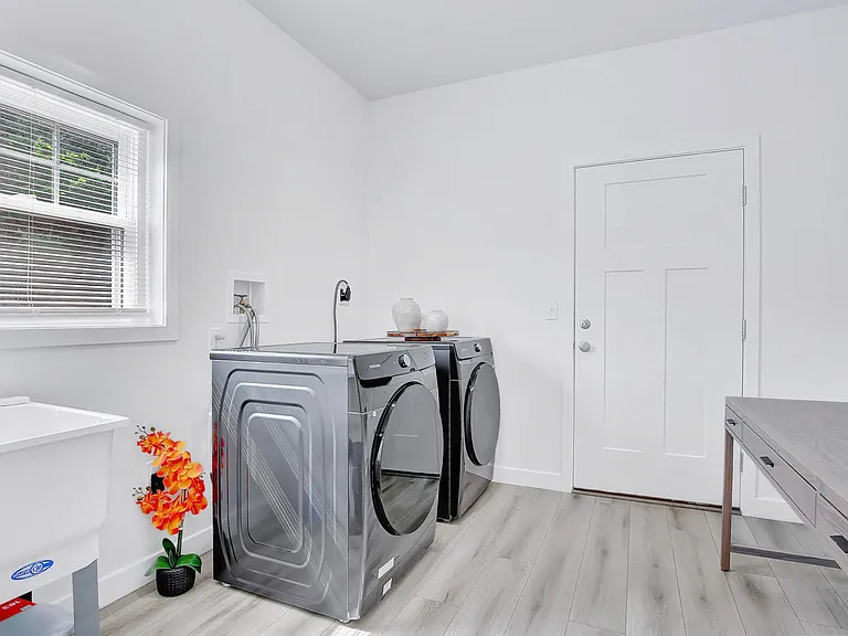 9 Gibson Ct — Photo 13