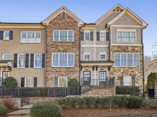 222 Chastain Preserve Ln, Atlanta, GA 30342