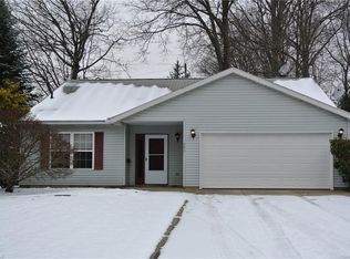 983 Elizabeth Ct, Cuyahoga Falls, OH 44221