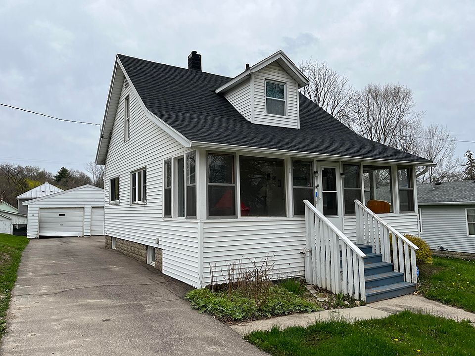 920 Yeomans St, Ionia, MI 48846 Zillow