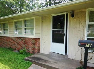 18 Buckeye Dr, Saint Louis, MO 63135