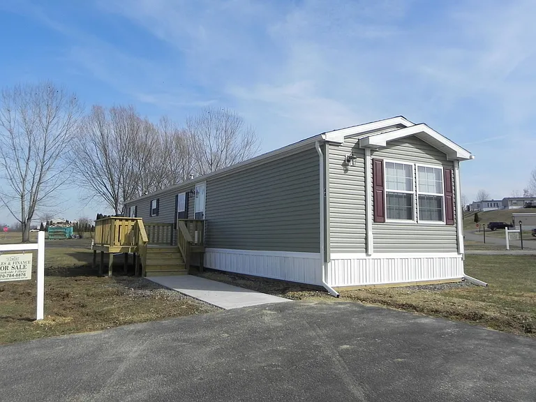 Brookside Village — Photo 12