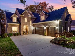2522 Green Point Ln, Denver, NC 28037