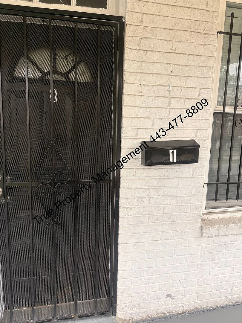 2635 Park Heights Terr — Photo 1