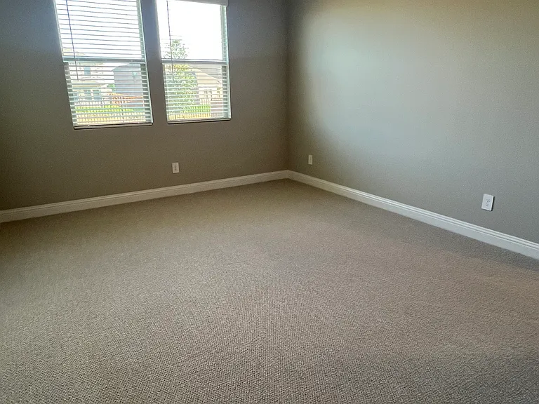 1407 Winters Way — Photo 14