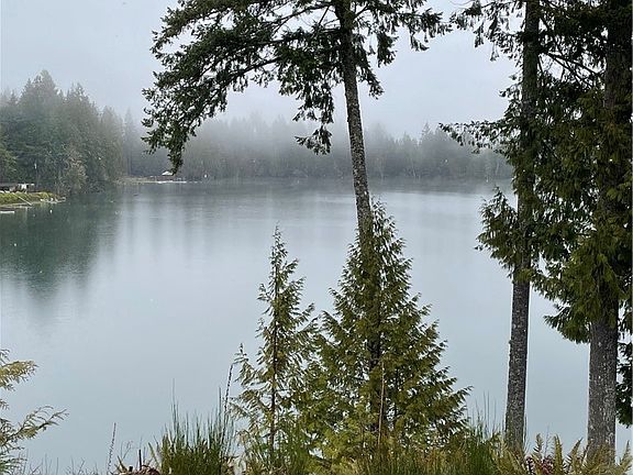 38 feet of lakefront on a quarter acre lot property on Lost Lake.