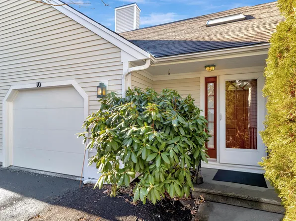 10 Kettle Lane, Mashpee, MA 02649