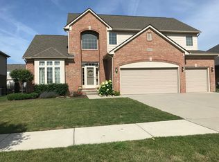 50233 Nantwich Dr, Macomb, MI 48044