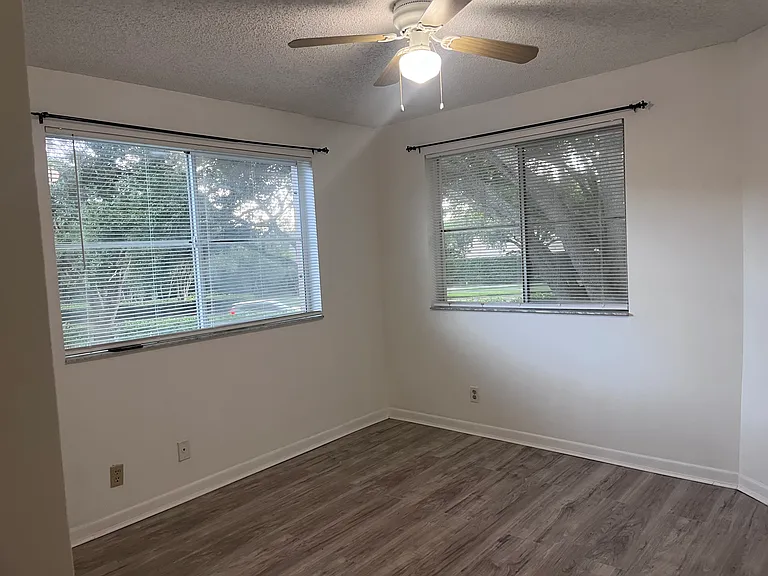 9777 Westview Dr #112 — Photo 29