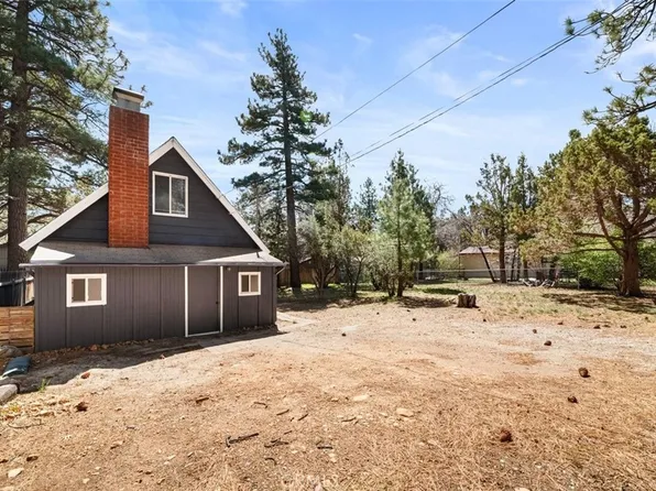 441 Sunset Ln, Sugarloaf, CA 92386