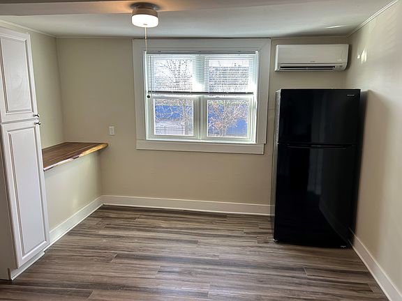 4th image of 375 Massachusetts Ave #4