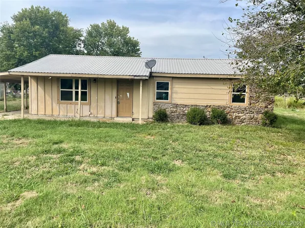 27303 E 742nd Rd, Wagoner, OK 74467