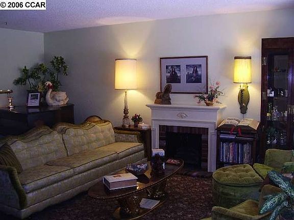 Formal Living/Diningroom