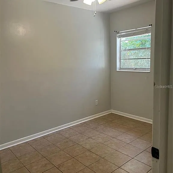 232 Beverly Blvd — Photo 26