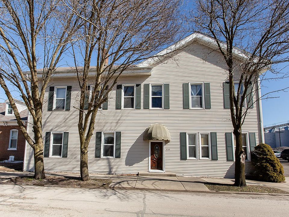 1st image of 450 S Railway St