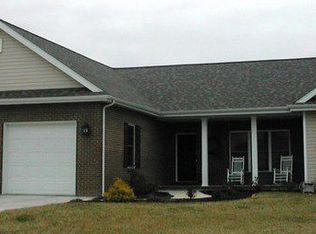 1211 Shurron St, Olney, IL 62450