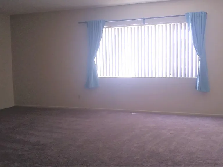 2033 E 3rd St #2D — Photo 11