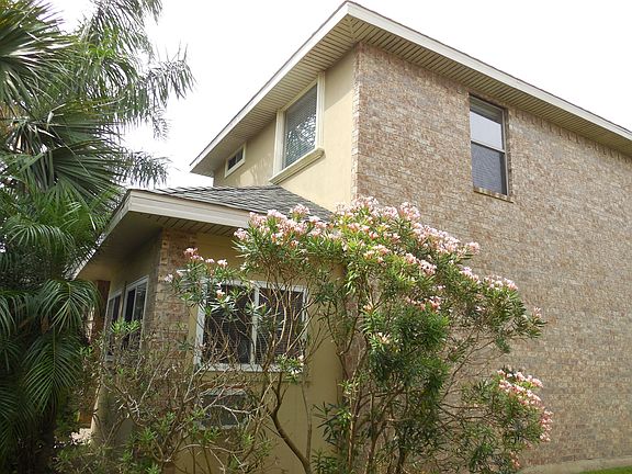 5th image of 26 Augusta Dr