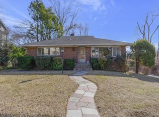 21 Tooker Pl, Springfield, NJ 07081